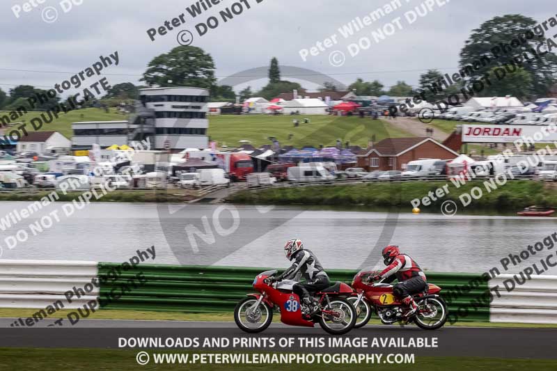 Vintage motorcycle club;eventdigitalimages;mallory park;mallory park trackday photographs;no limits trackdays;peter wileman photography;trackday digital images;trackday photos;vmcc festival 1000 bikes photographs